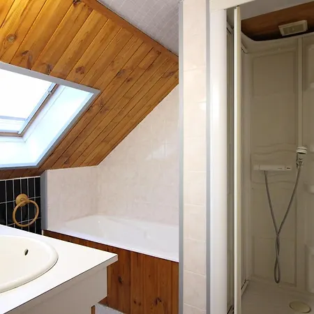 Charmante Maison Au Mont-dore Avec Garage, 6 Couchages - Fr-1-415-200 Hébergement de vacances