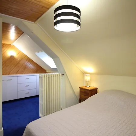 Charmante Maison Au Mont-dore Avec Garage, 6 Couchages - Fr-1-415-200 Ferienhaus *